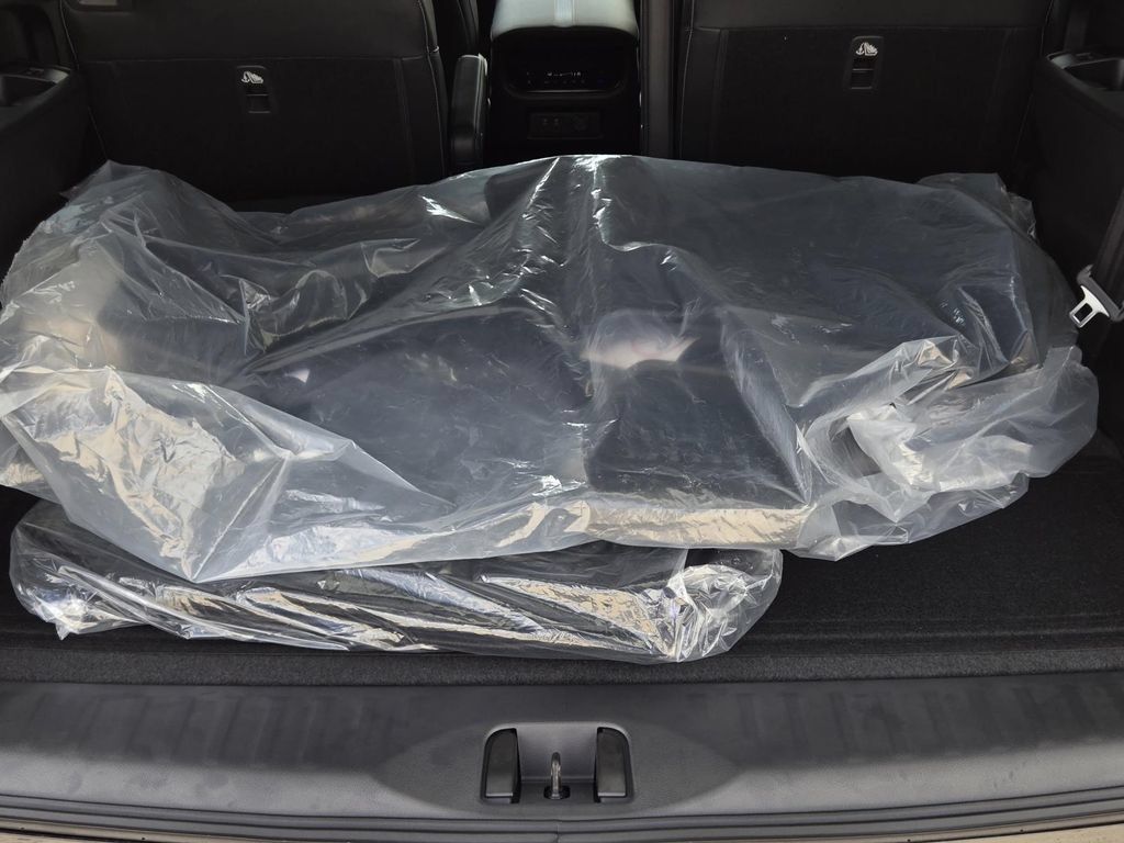 New 2026 Nissan Armada PRO-4X w/ Captain's Chari Seat Package AWD/4WD image 10