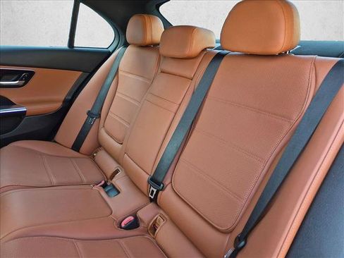 Used 2022 Mercedes-Benz C 300 Sedan image 17