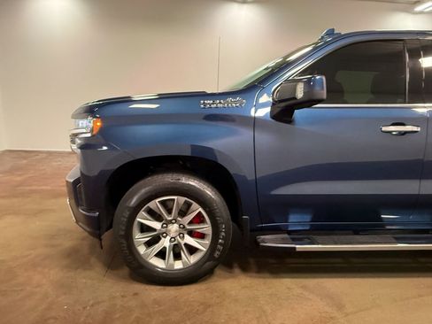 Used 2019 Chevrolet Silverado 1500 High Country AWD/4WD image 41
