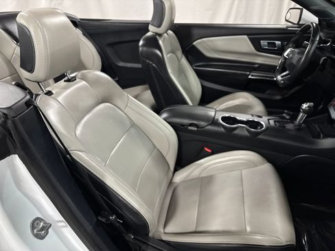 Used 2024 Ford Mustang Premium RWD image 27