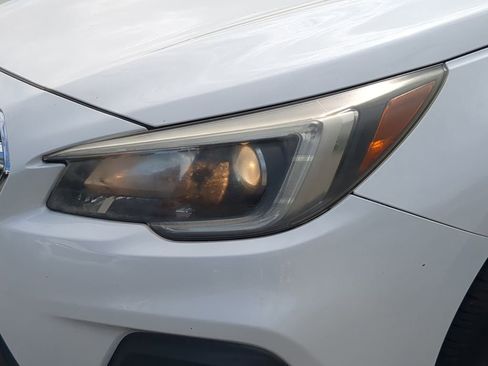 Used 2018 Subaru Outback 2.5i Premium image 7