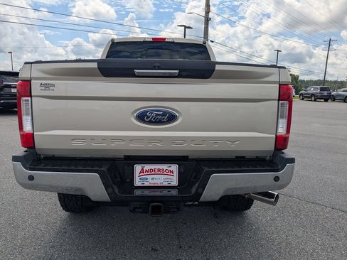 Used 2018 Ford F250 Lariat w/ Chrome Package AWD/4WD image 5