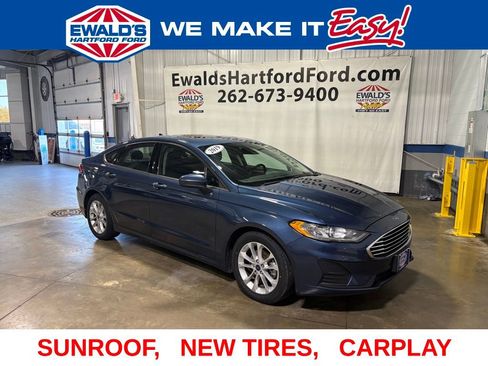 Used 2019 Ford Fusion SE FWD image 1