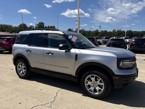 Used 2022 Ford Bronco Sport image 3
