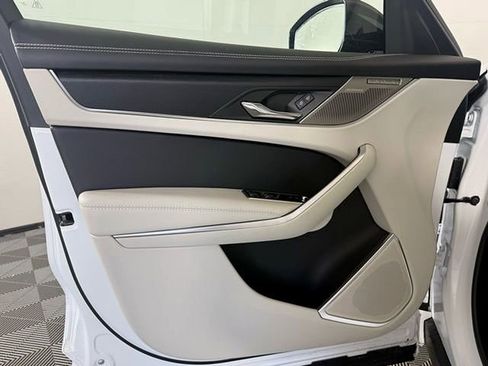 New 2026 Jaguar F-PACE R-Dynamic S image 25