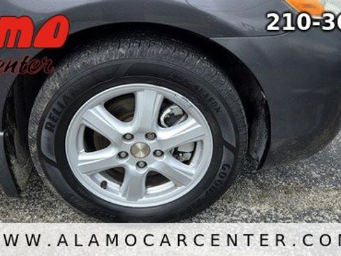 Used 2009 Toyota Camry LE FWD image 13