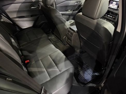 Certified 2025 Nissan Rogue SV w/ SV Premium Package FWD image 34