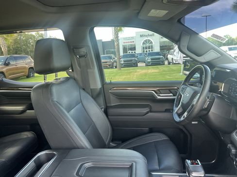 Used 2022 Chevrolet Silverado 1500 RST AWD/4WD image 14