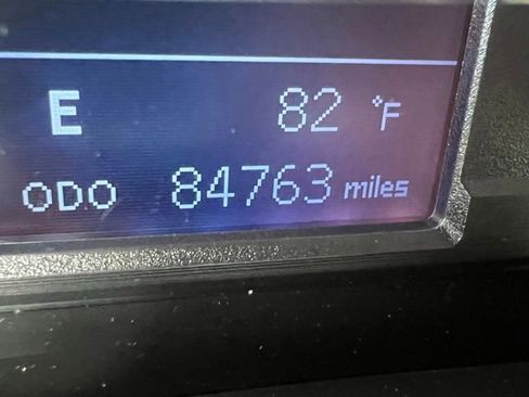 Used 2018 Toyota 4Runner TRD Off-Road AWD/4WD image 10