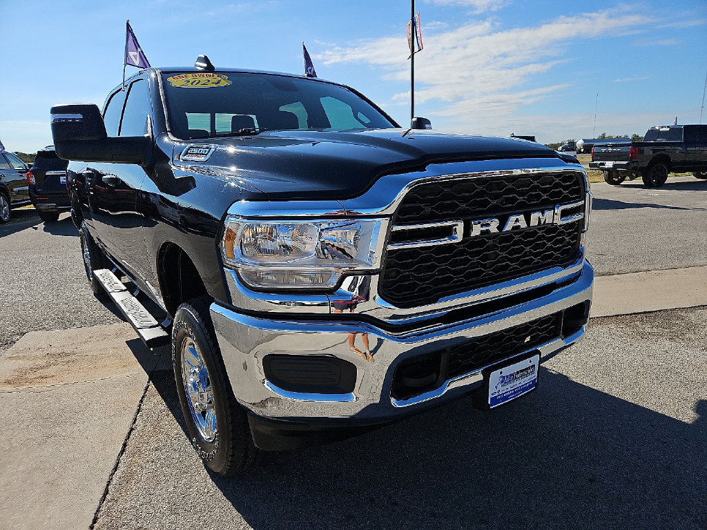 Used 2024 RAM 2500 Tradesman w/ Chrome Appearance Group AWD/4WD image 11
