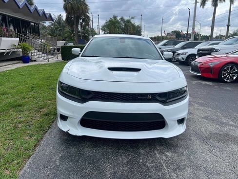 Used 2022 Dodge Charger Scat Pack w/ Dynamics Package image 3