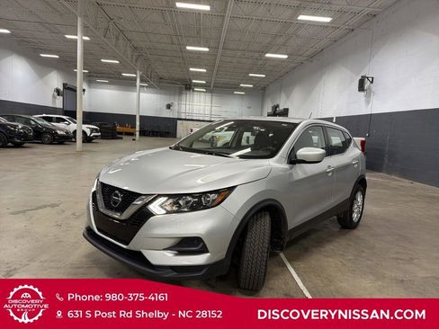 Certified 2021 Nissan Rogue Sport S image 2
