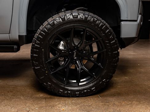 Used 2025 GMC Sierra 1500 Denali image 12