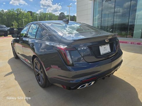 New 2026 Cadillac CT5 V RWD image 3