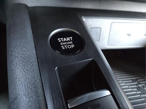 New 2026 Nissan Kicks SV image 20