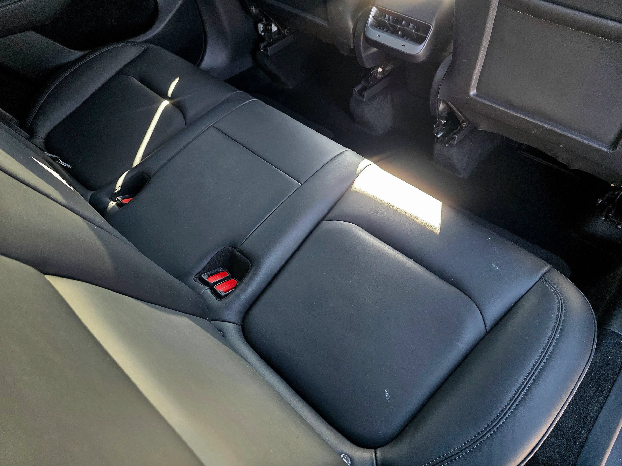 Used 2023 Tesla Model Y Long Range AWD/4WD image 52