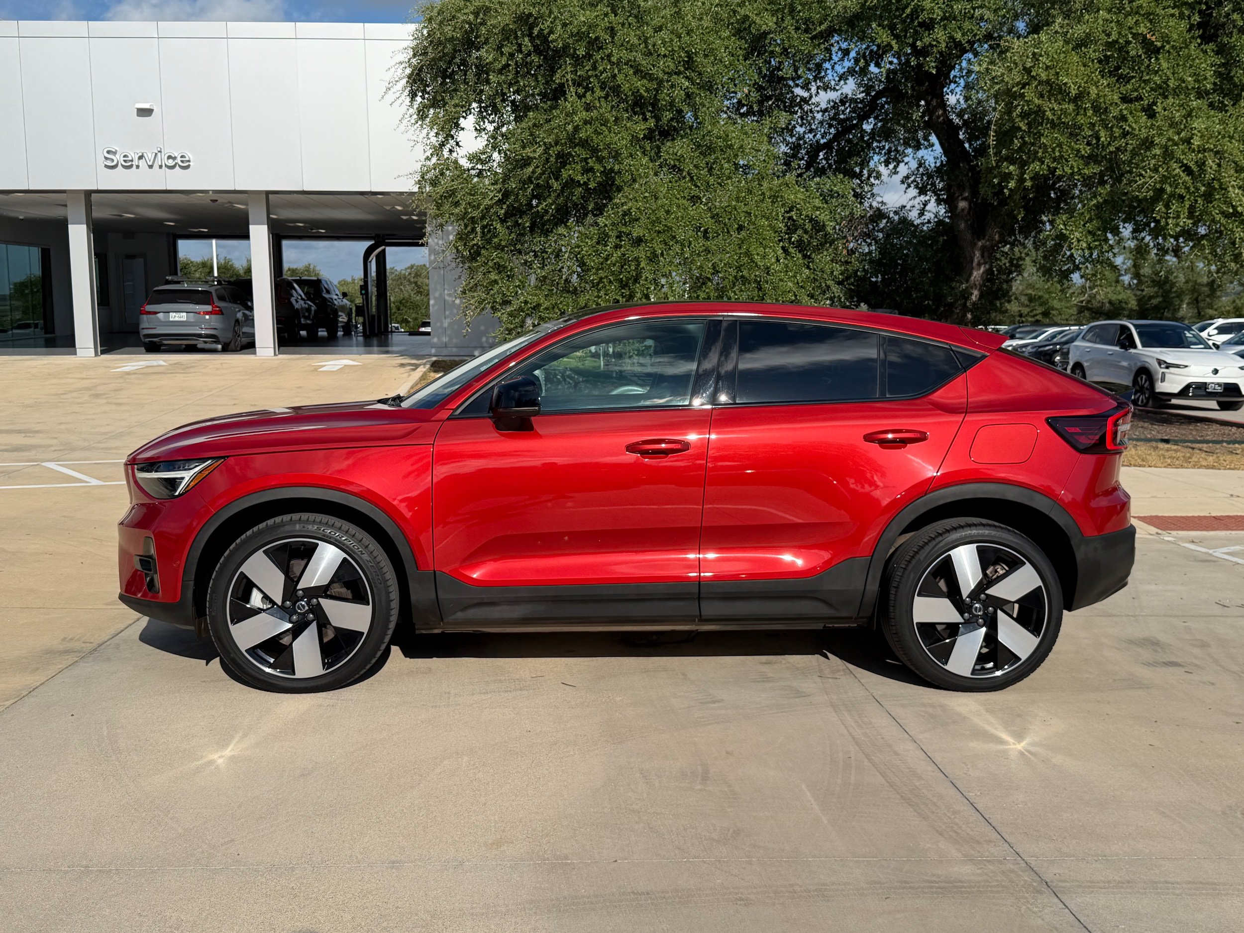 Certified 2023 Volvo C40 P8 Recharge Ultimate AWD/4WD image 3
