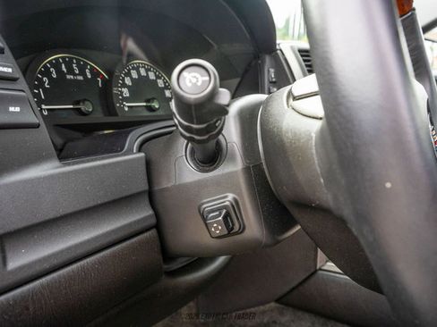 Used 2006 Cadillac XLR image 42