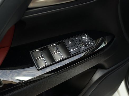 Used 2019 Lexus LX 570 570 image 26