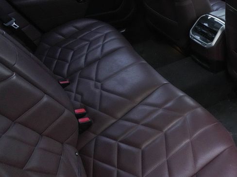 Used 2023 BMW 740i RWD image 31