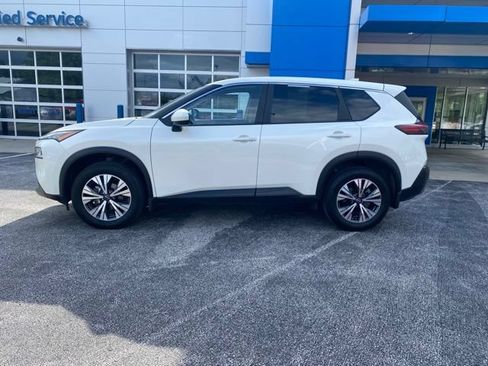 Used 2023 Nissan Rogue SV AWD/4WD image 2