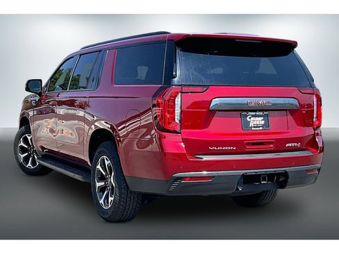 Used 2024 GMC Yukon XL AT4 w/ Technology Package AWD/4WD image 4