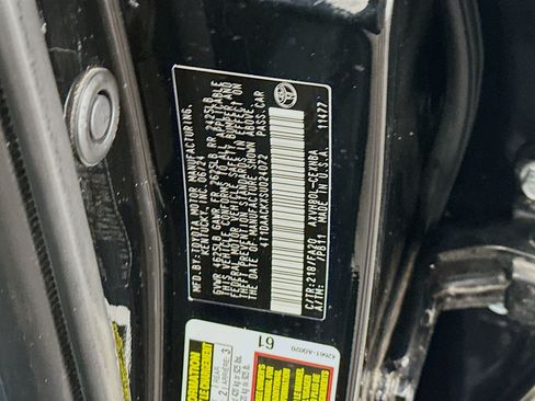 Used 2025 Toyota Camry LE FWD image 12