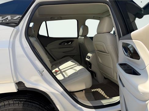 Used 2018 GMC Terrain Denali w/ Advanced Safety Package image 26