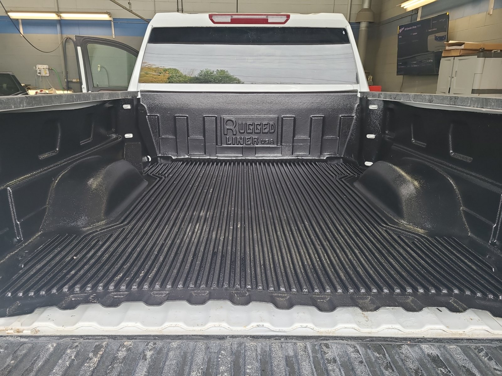 Used 2025 Chevrolet Silverado 2500 LT w/ Convenience Package AWD/4WD image 34