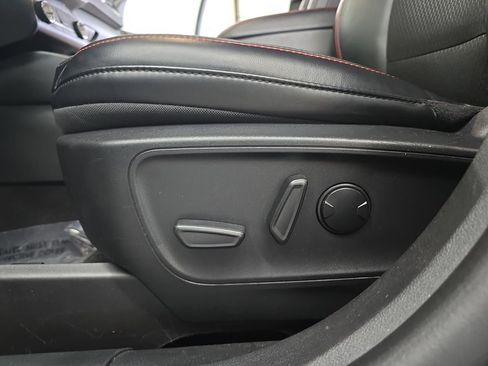 Used 2025 Ford Escape ST-Line AWD/4WD image 28