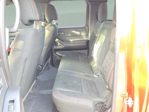 Used 2023 Nissan Frontier Pro-X w/ Technology Package image 11