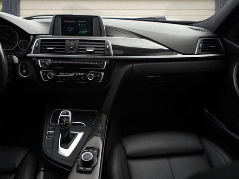 Used 2018 BMW 328d w/ Convenience Package image 21