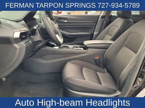 Used 2024 Nissan Altima 2.5 SV image 14