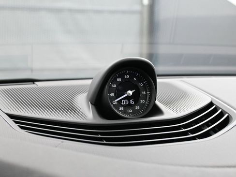 Certified 2023 Porsche Taycan 4S image 20