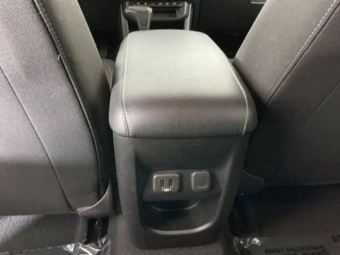 Used 2021 Chevrolet Colorado LT w/ Safety Package AWD/4WD image 22