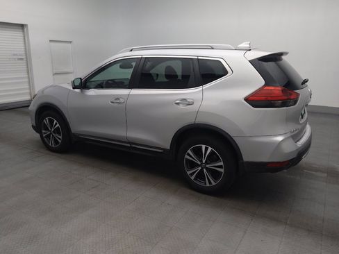 Used 2017 Nissan Rogue SL w/ SL Premium Package AWD/4WD image 3
