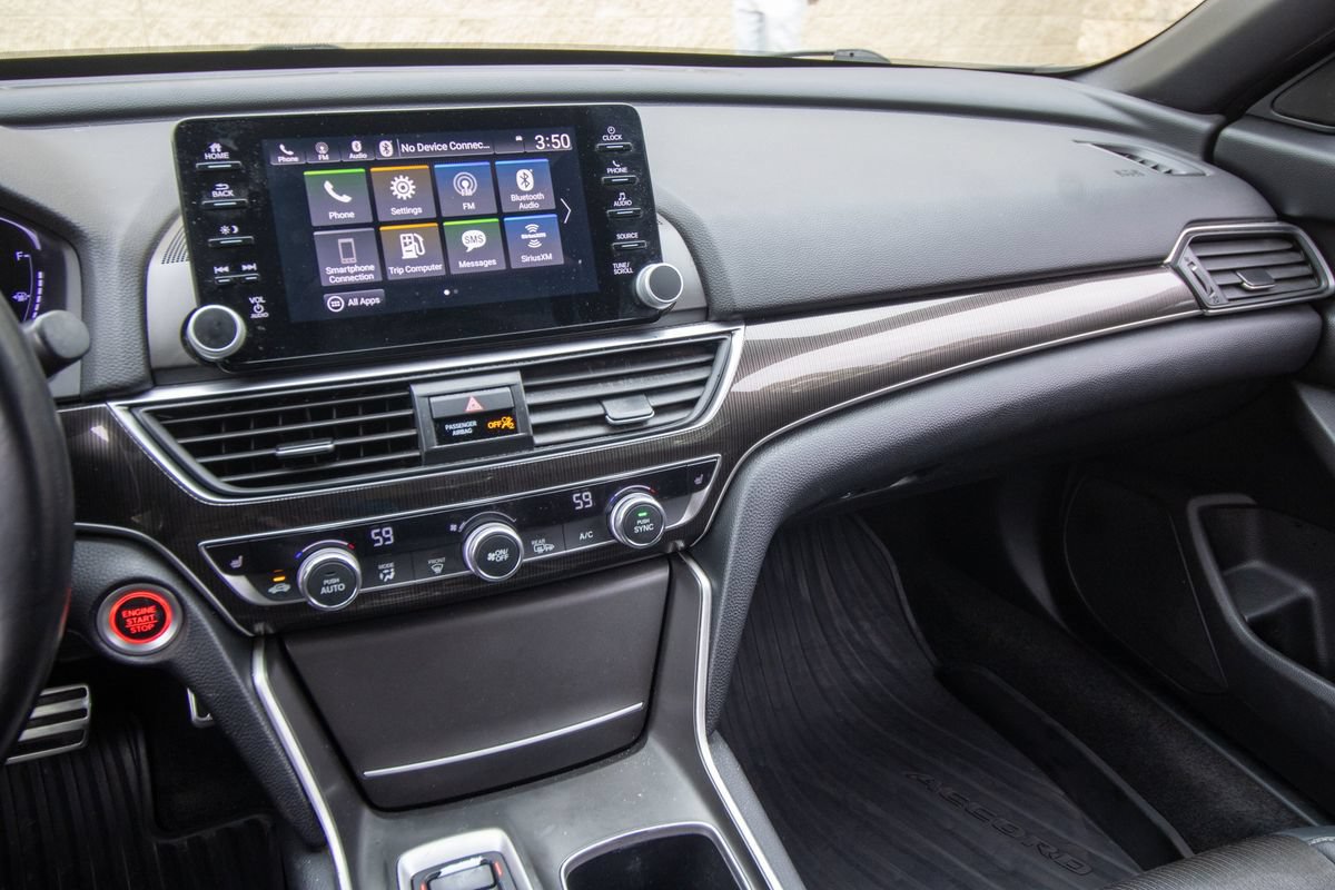 Used 2018 Honda Accord Sport image 24