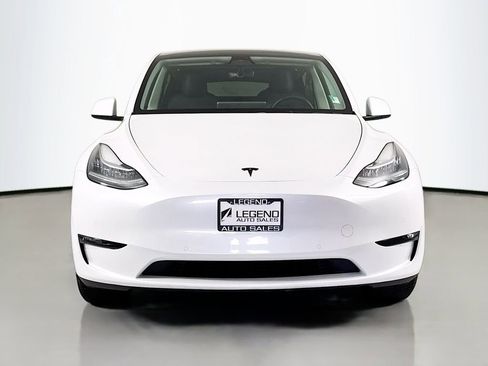 Used 2022 Tesla Model Y Long Range AWD/4WD image 2
