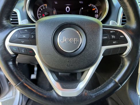 Used 2015 Jeep Grand Cherokee Altitude AWD/4WD image 14