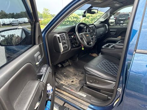 Used 2018 Chevrolet Silverado 1500 LT w/ All Star Edition AWD/4WD image 5