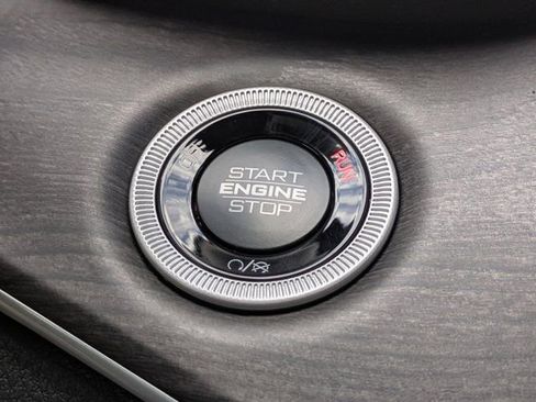 New 2025 Jeep Grand Cherokee L Limited w/ Black Appearance Package image 24