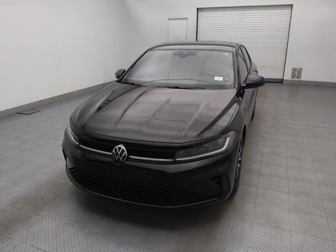 Used 2025 Volkswagen Jetta Sport image 15