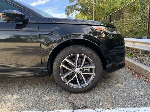 Certified 2025 Land Rover Discovery Sport S image 11