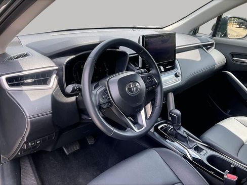 Certified 2025 Toyota Corolla Cross XLE AWD/4WD image 17