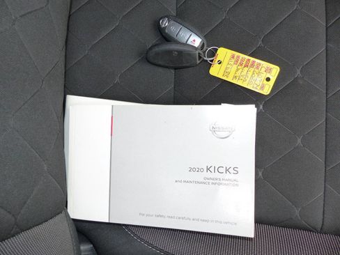 Used 2020 Nissan Kicks S FWD image 40