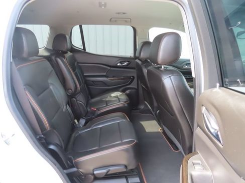 Used 2023 GMC Acadia AT4 w/ Technology Package AWD/4WD image 29
