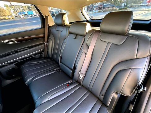 Used 2024 Genesis GV80 2.5T image 20