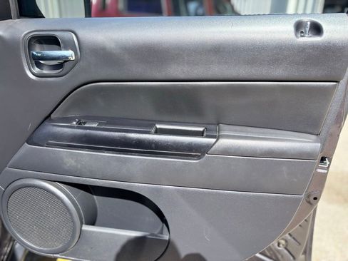 Used 2015 Jeep Patriot Sport w/ Power Value Group image 12