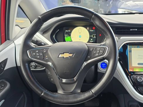 Used 2021 Chevrolet Bolt Premier w/ Infotainment Package FWD image 19