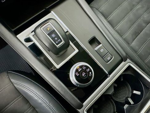 Used 2023 Mitsubishi Outlander SE image 17